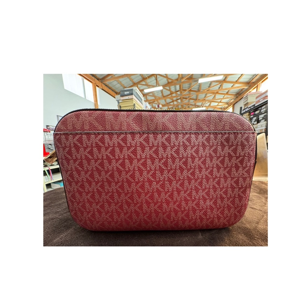 Michael Kors Burgundy Shoulder Bag NWT - Picture 3 of 8